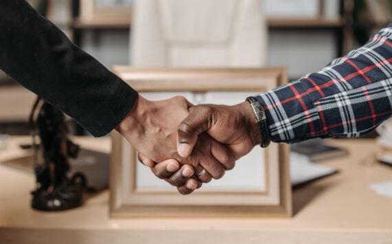 How to Negotiate Your Content Writing Rate Without Losing the Client